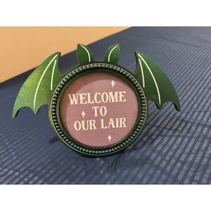 Halloween Bat Welcome To Our Lair Tabletop Sign Green Glitter Gothic Decor‎